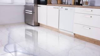 Tủ lạnh LG bị rò rỉ bên trong là do đâu?
