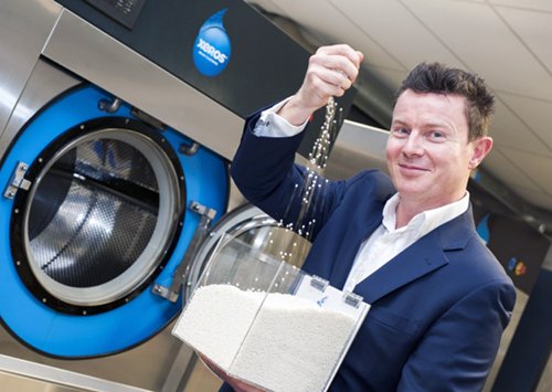 Tiết kiệm 70% nước bằng máy giặt Xeros
