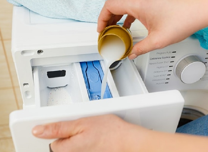 Các ngăn đựng chất tẩy rửa của máy giặt Electrolux